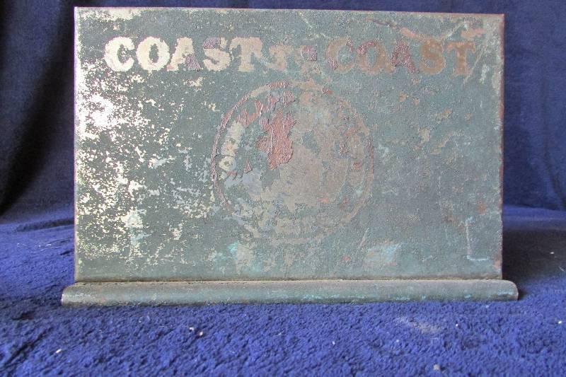 lot 80 image: Vintage Greyhound Token Box