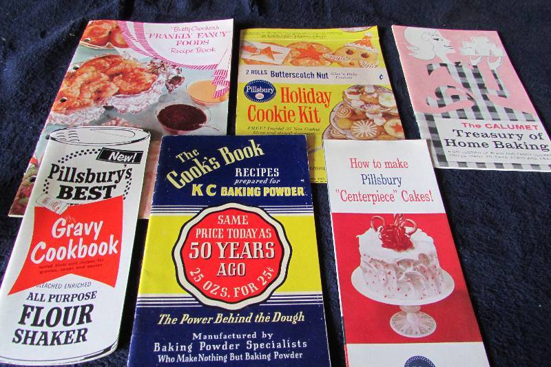 lot 92 image: Vintage Cookbook Inserts