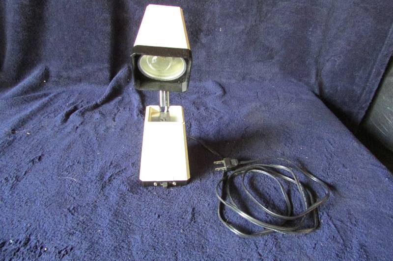 lot 100 image: Vinatge Westinghouse Desk Lamp