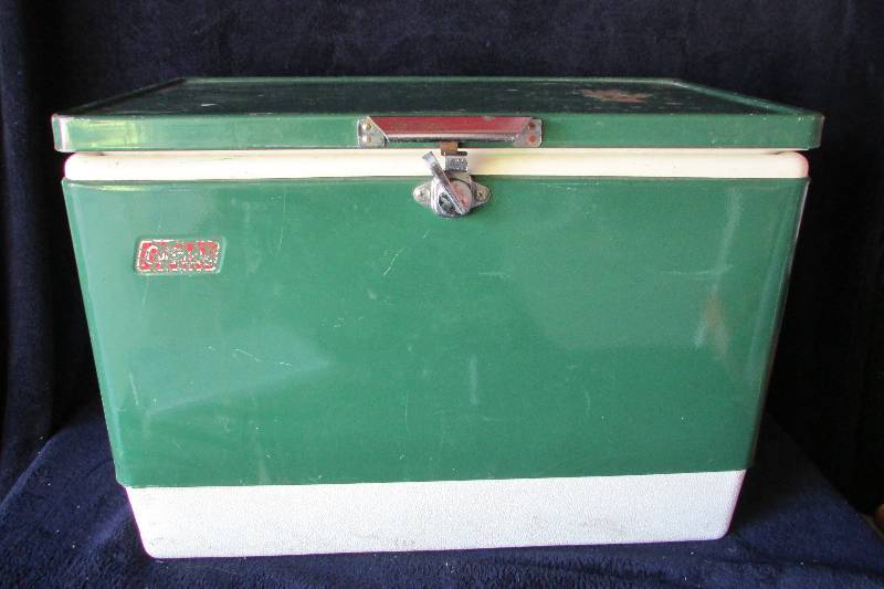 lot 120 image: Vintage Cooler
