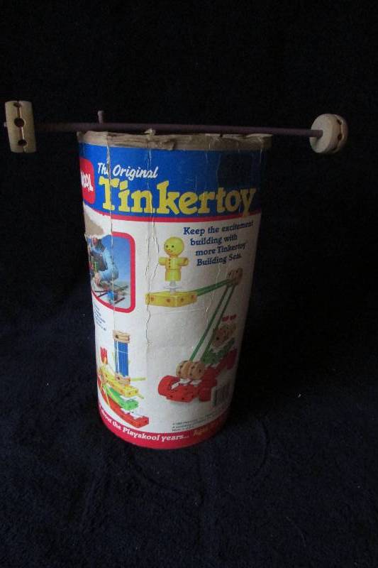 lot 150 image: Tinkertoys