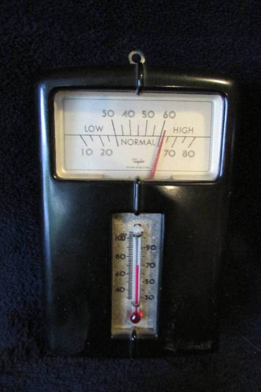 lot 153 image: Vintage Taylor Hanging Thermometer