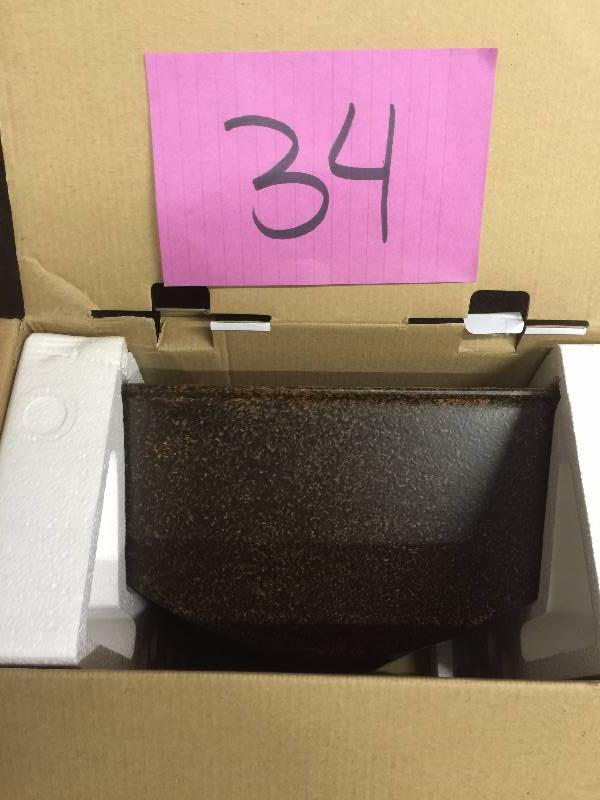 lot 34 image: Gibraltar Lockhart Mailbox