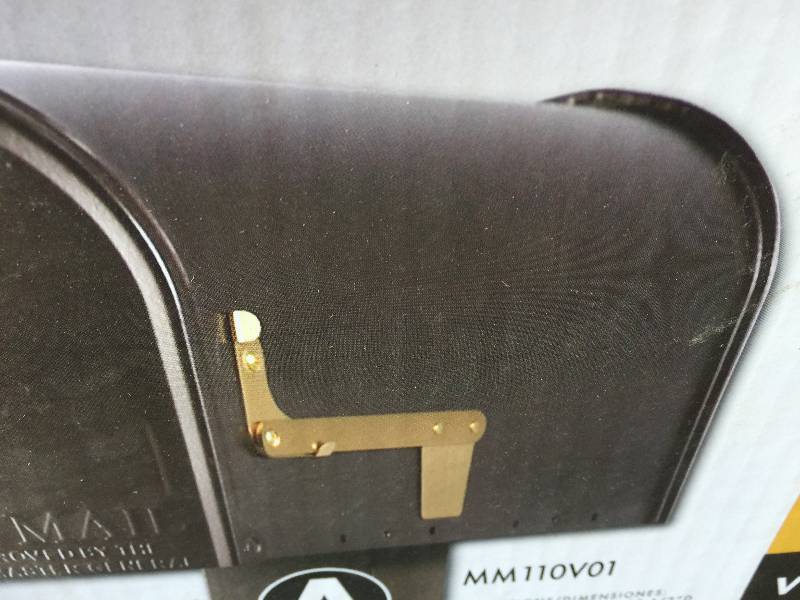 lot 86 image: Gibraltar Madison Mailbox