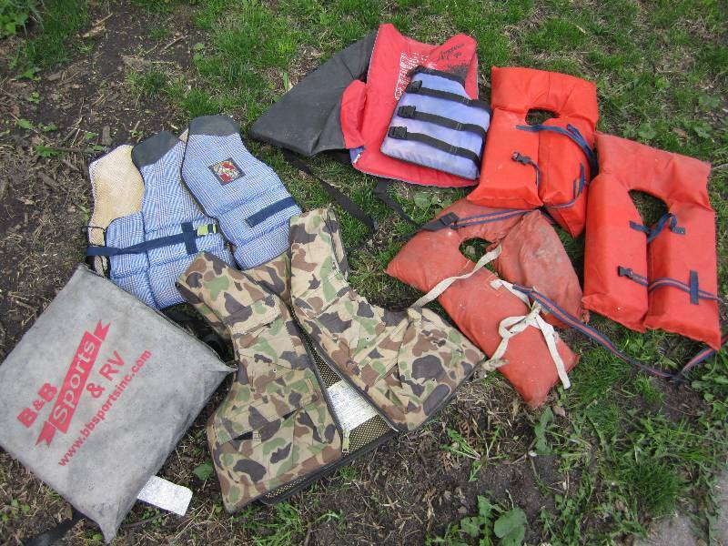 lot 154 image: Lot of flotation devices...