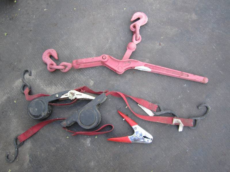 lot 167 image: Straps, clamp and cable stretcher...