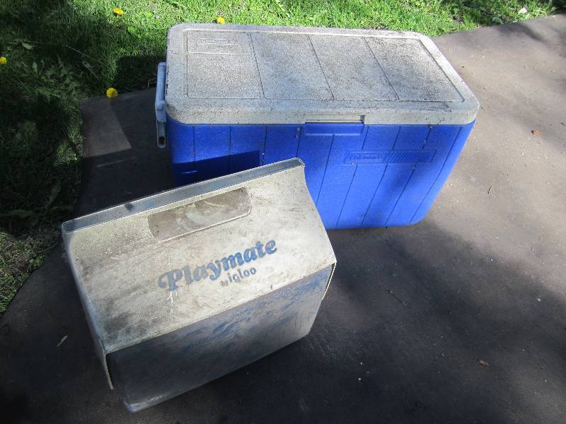 lot 208 image: 2 coolers...