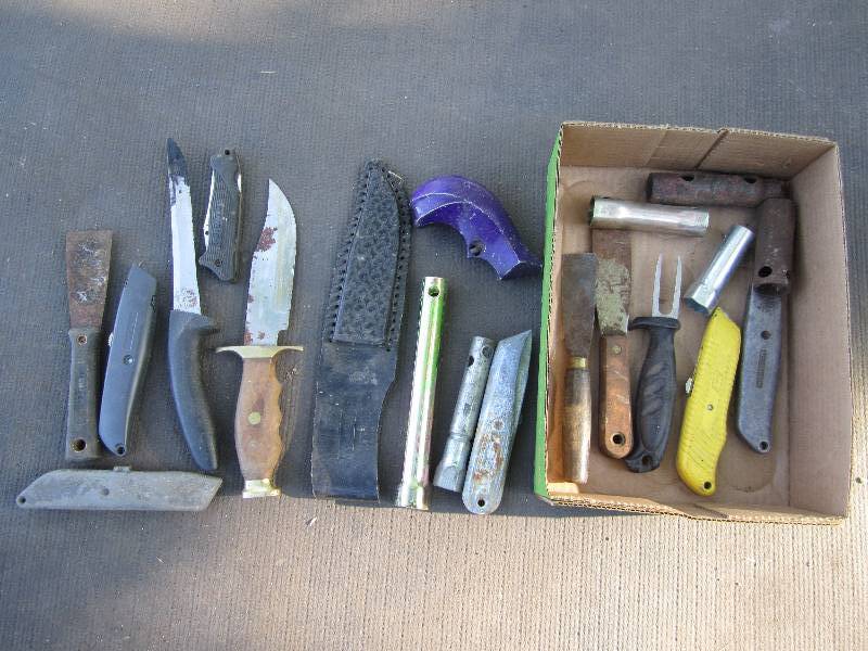 lot 229 image: Lot of knives cutters, wrench heads...