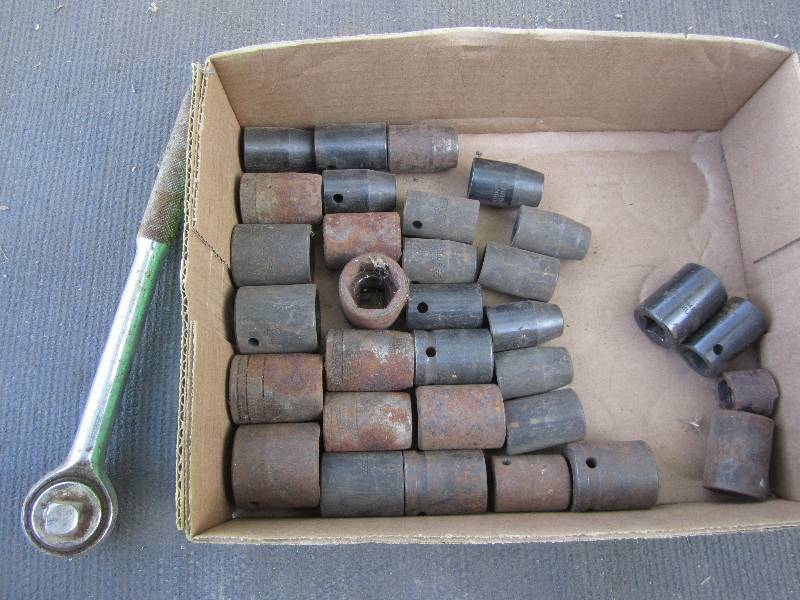 lot 242 image: 12 drive shallow sockets...