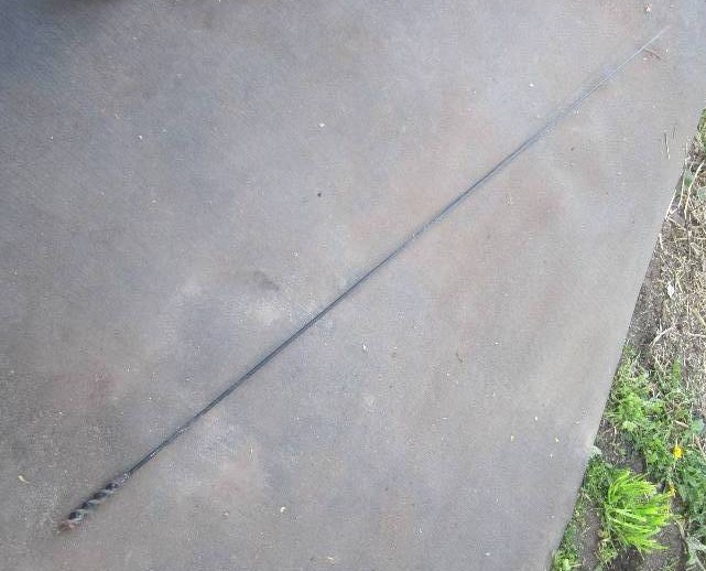 lot 262 image: 6 foot long drill bit...
