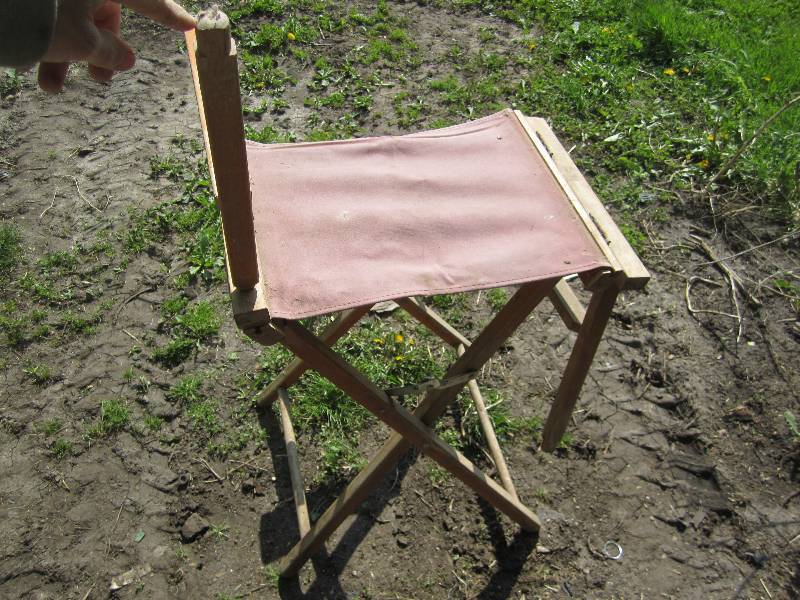 lot 288 image: Folding stool...