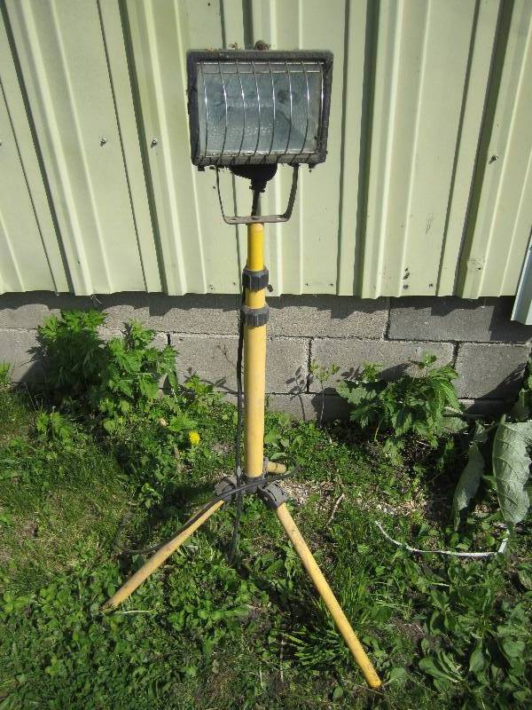 lot 308 image: Shop light on stand...