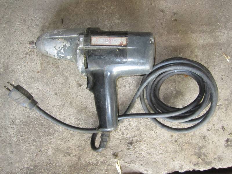 lot 327 image: Dayton impact wrench...