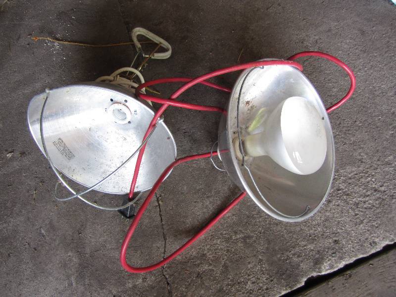 lot 337 image: 2 electric lights...