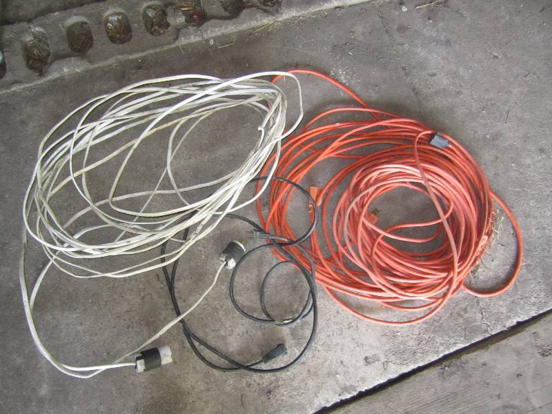 lot 346 image: Lot of extension cords...
