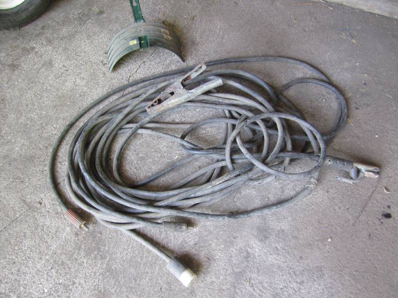 lot 352 image: Welding cable with a hanger...