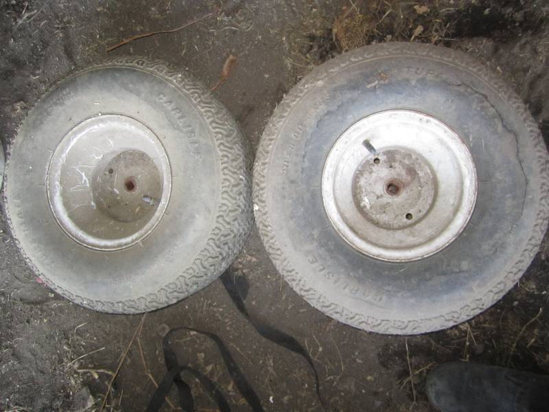 lot 392 image: Pair of lawn mower tires...