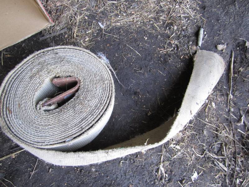 lot 396 image: Binding strap 4 wide...