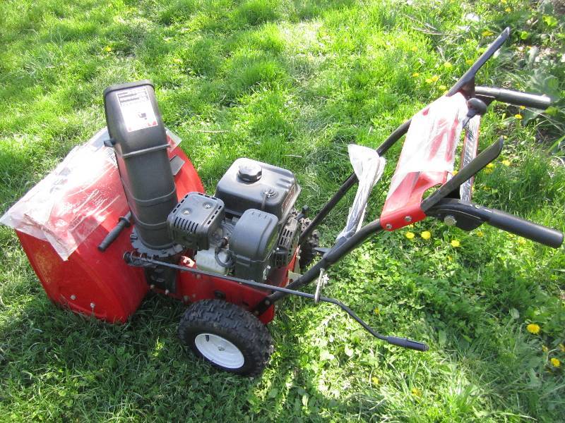 lot 401 image: Almost Brand New  MTD electric or ...