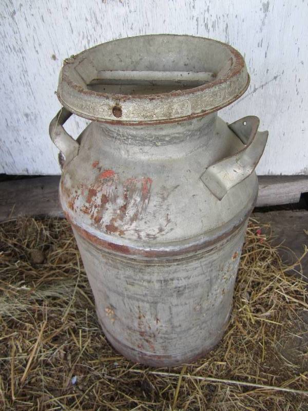 lot 410 image: Milk can with lid...