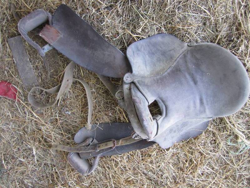 lot 411 image: Horse saddle  12 seat...
