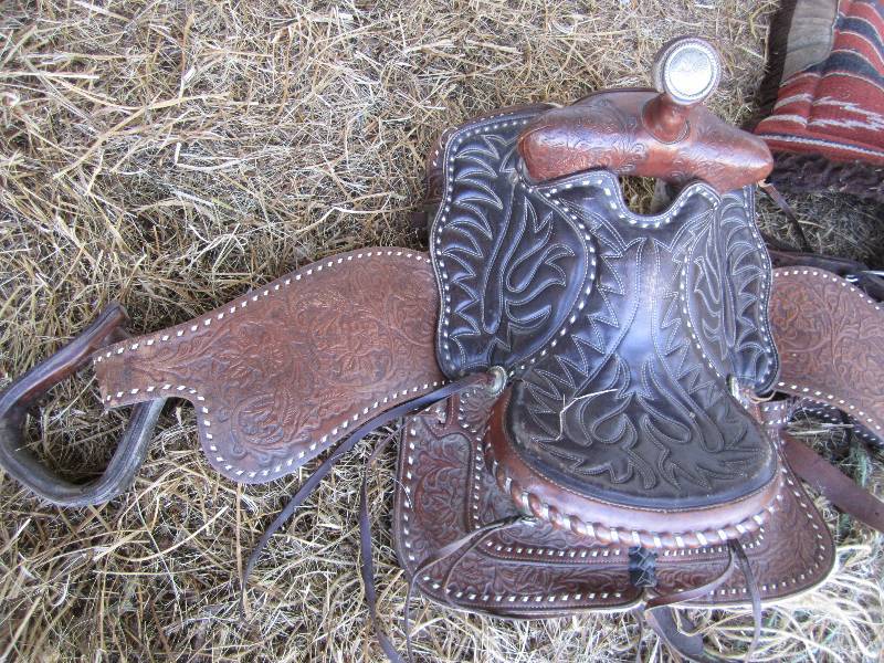 lot 446 image: Nice leather saddle with pad...