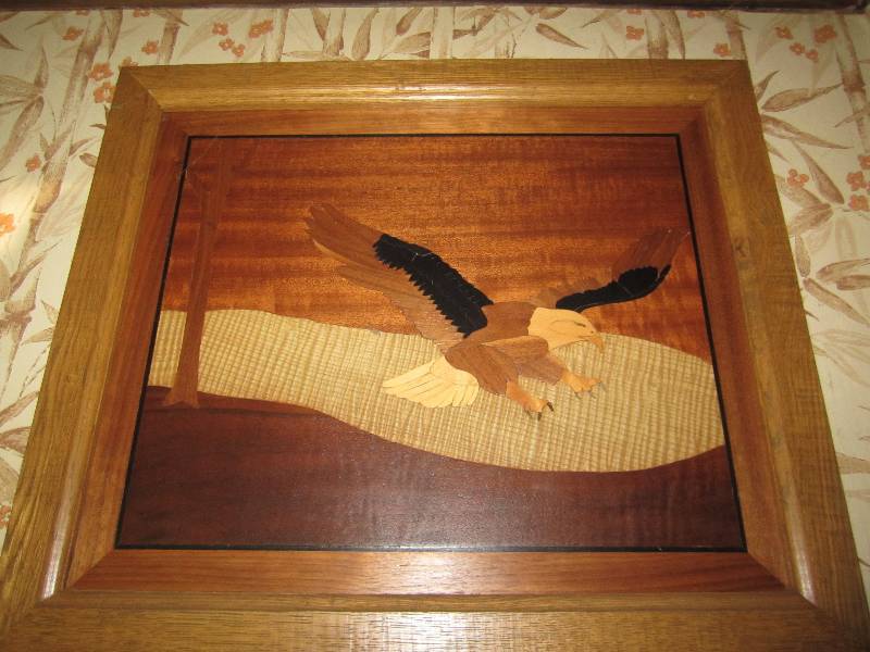 lot 23 image: All wood eagle wall hanging...