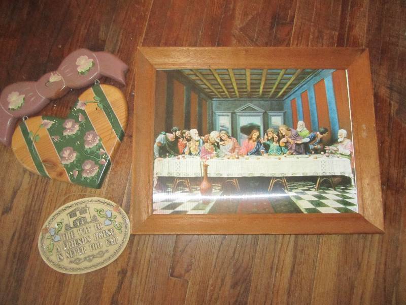 lot 26 image: Motion last supper and other dco...