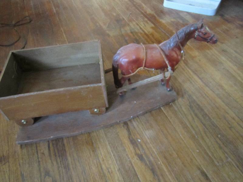 lot 37 image: Decorative Horse...