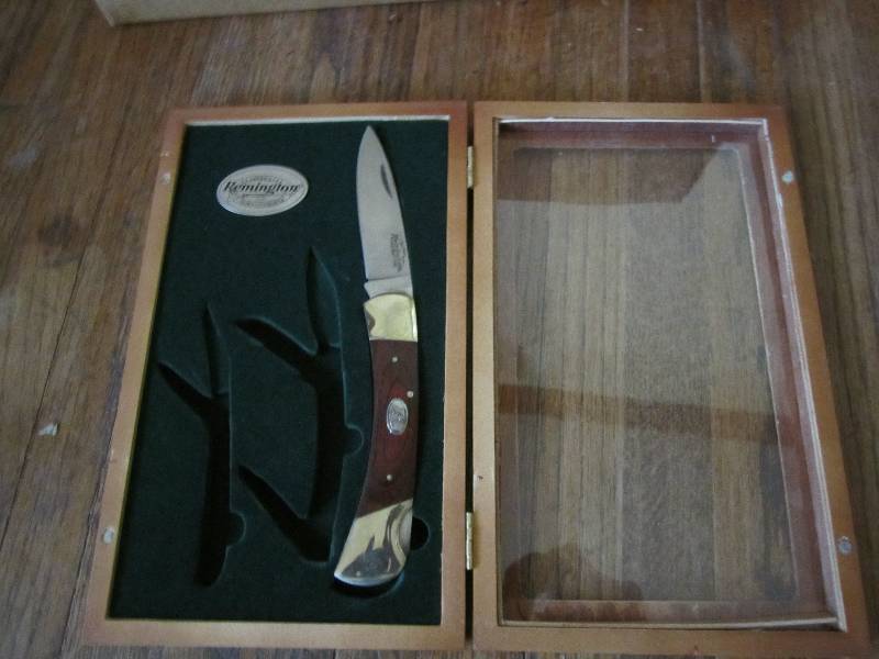 lot 69 image: Remington knife...
