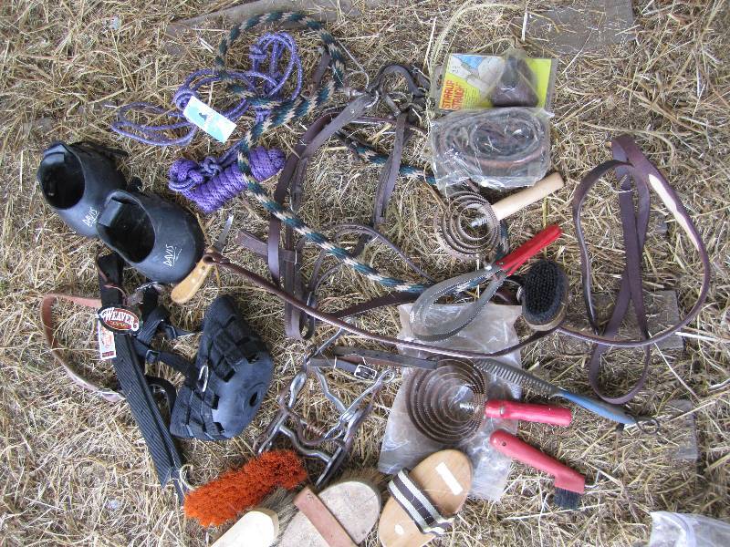 lot 604 image: Large lot of horse tack...