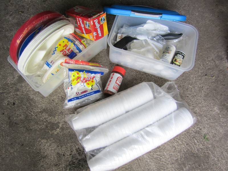 lot 620 image: Disposables, everything you need fo...