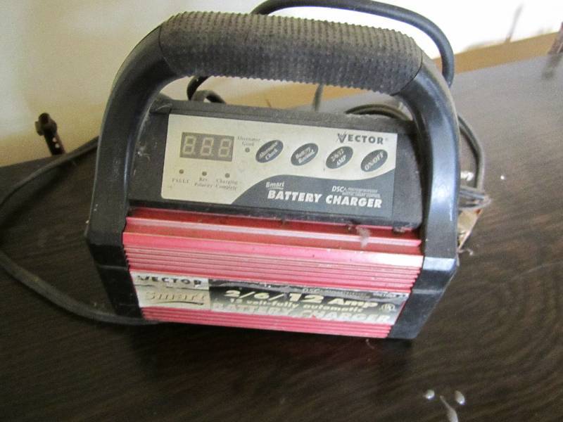 lot 485 image: Battery charger...