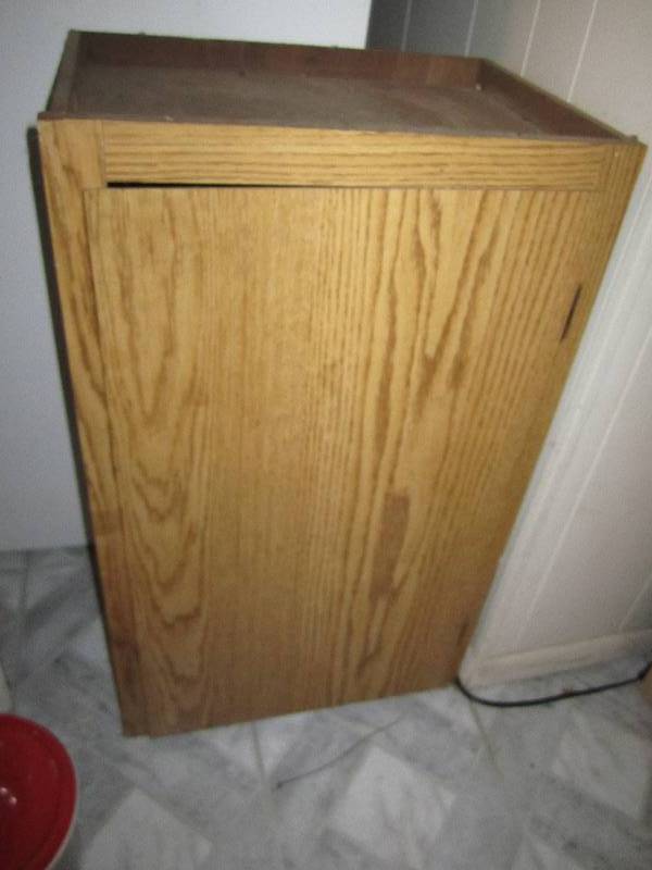 lot 501 image: Cabinet 18 wide 30 tall...