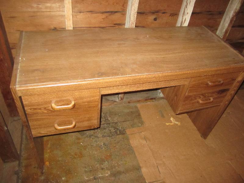 lot 554 image: Desk 20 x 50 top...
