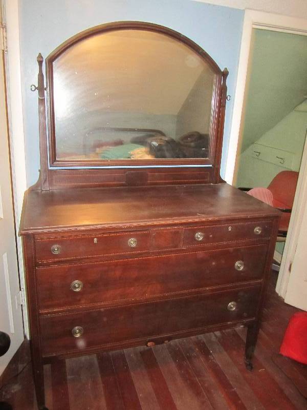 lot 681 image: Mirrored dresser, top is 46 x 21 i...