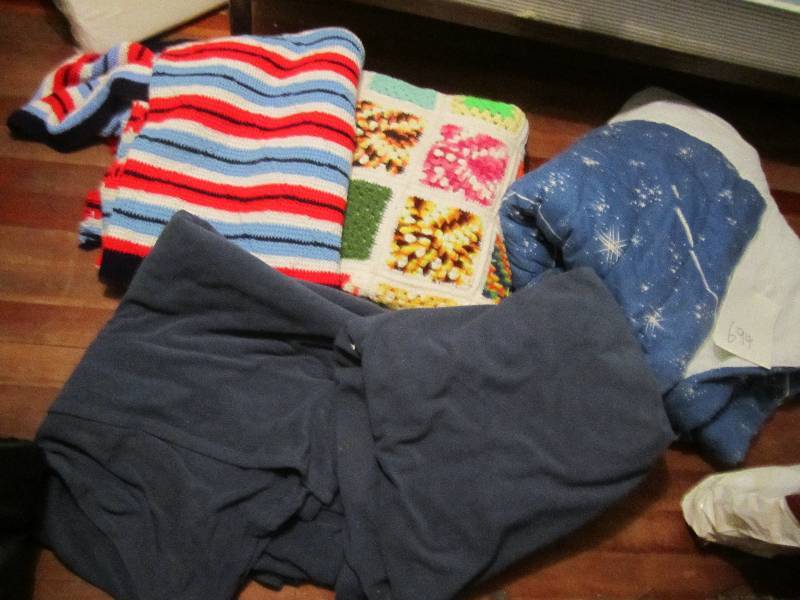 lot 694 image: Lot of bedding some knitted...