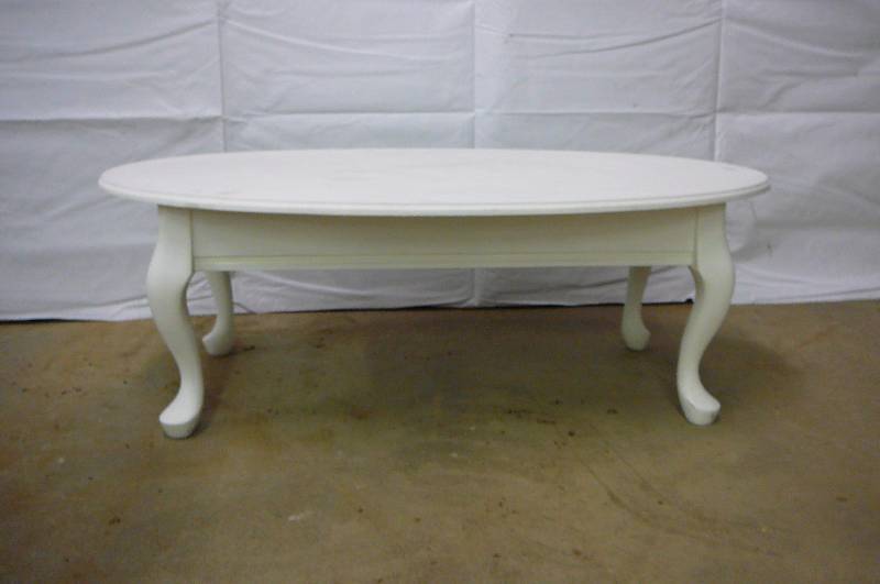 lot 3 image: WOOD COFFEE TABLE