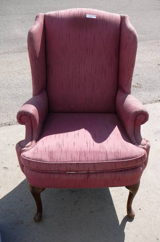 lot 16 image: CLOTH CHAIR