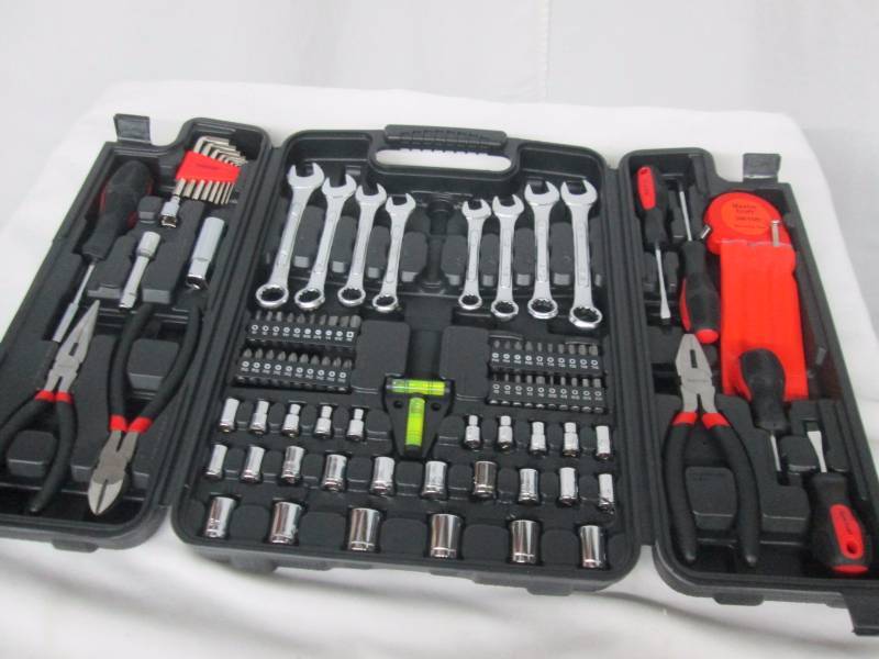Master Craft 102-pc. Tool Set
