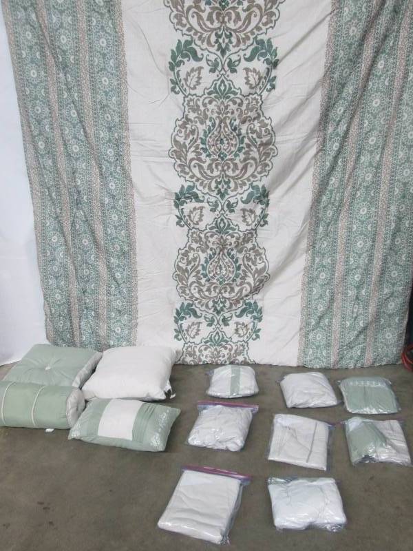 Alcove Torrance 30-pc. Bedroom Super Set - Full