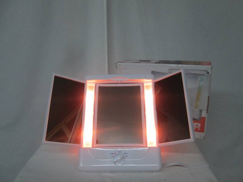 Conair Double-Sided Lighted Makeup Mirror
