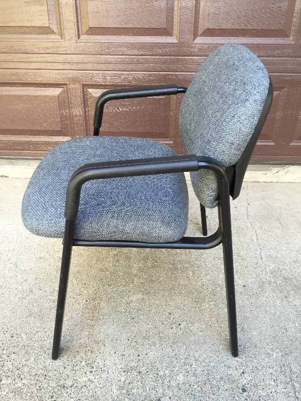 lot 9 image: Quality GLOBE Office Reception Guest Chair Home Office Side Chair Super Condtion Retails New For $199.00  23x24x33