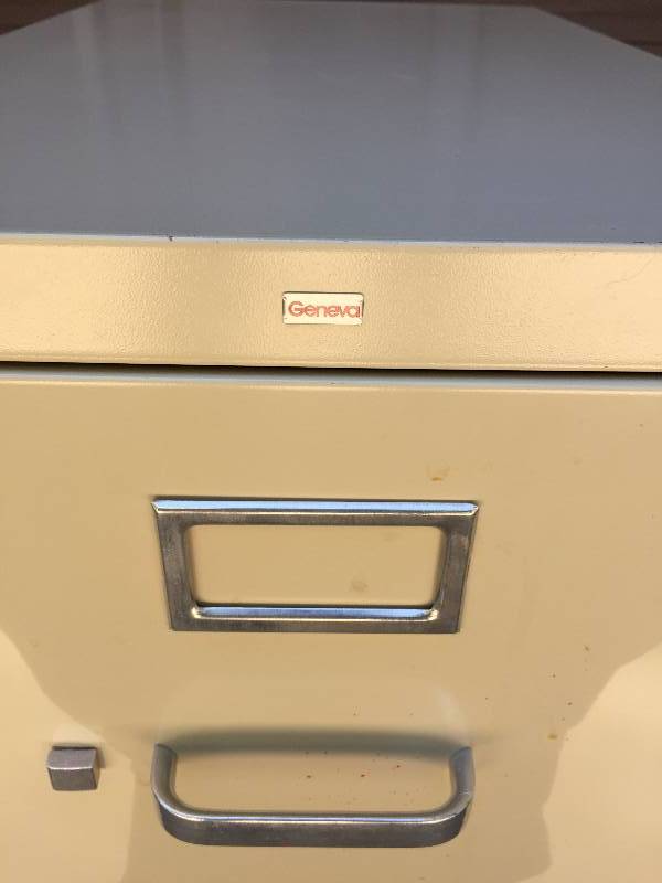 lot 16 image: Quality Geneva 2 Drawer Filing Cabinet Solid Construction in Very Good Condition with Hanging Files Structure 15x25x26.5