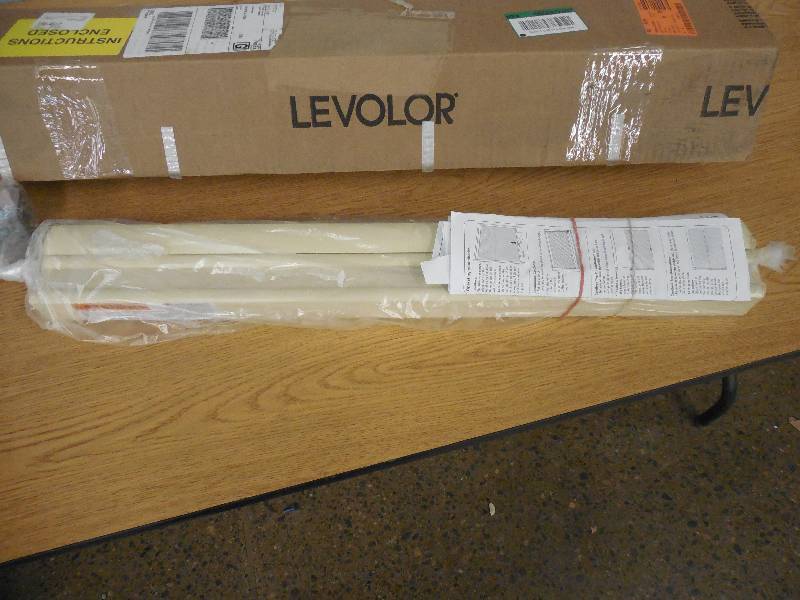 lot 5 image: LEVOLOR WINDOW BLIND 27.5X57