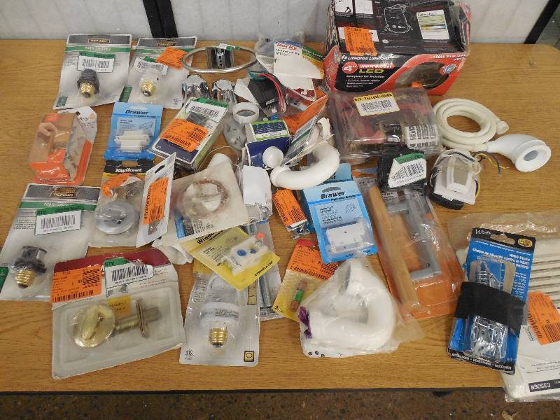 lot 60 image: BOX LOT OF GOODIES