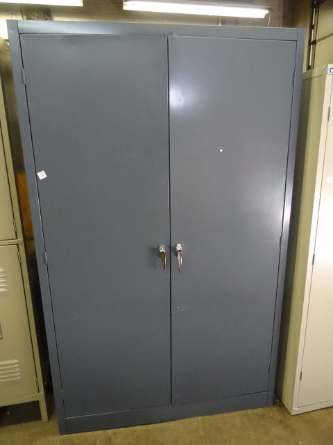 lot 38 image: Cabinet