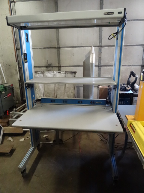 lot 40 image: Work Station