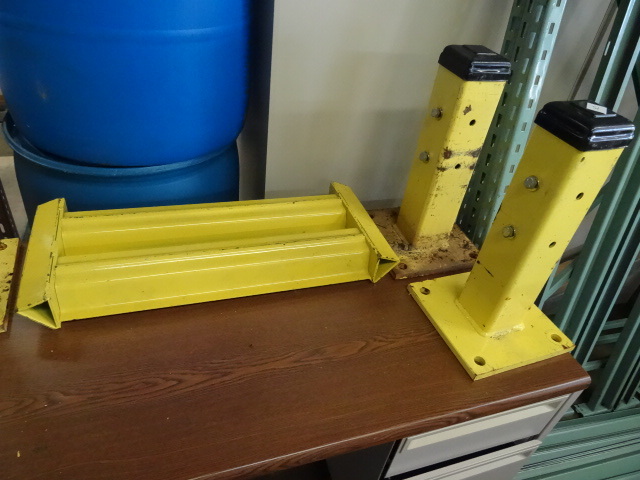 lot 52 image: Saf T Rail