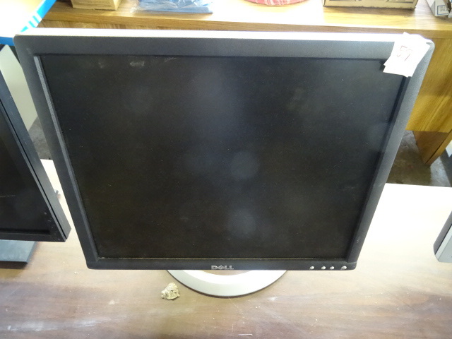 lot 59 image: Computer Monitor